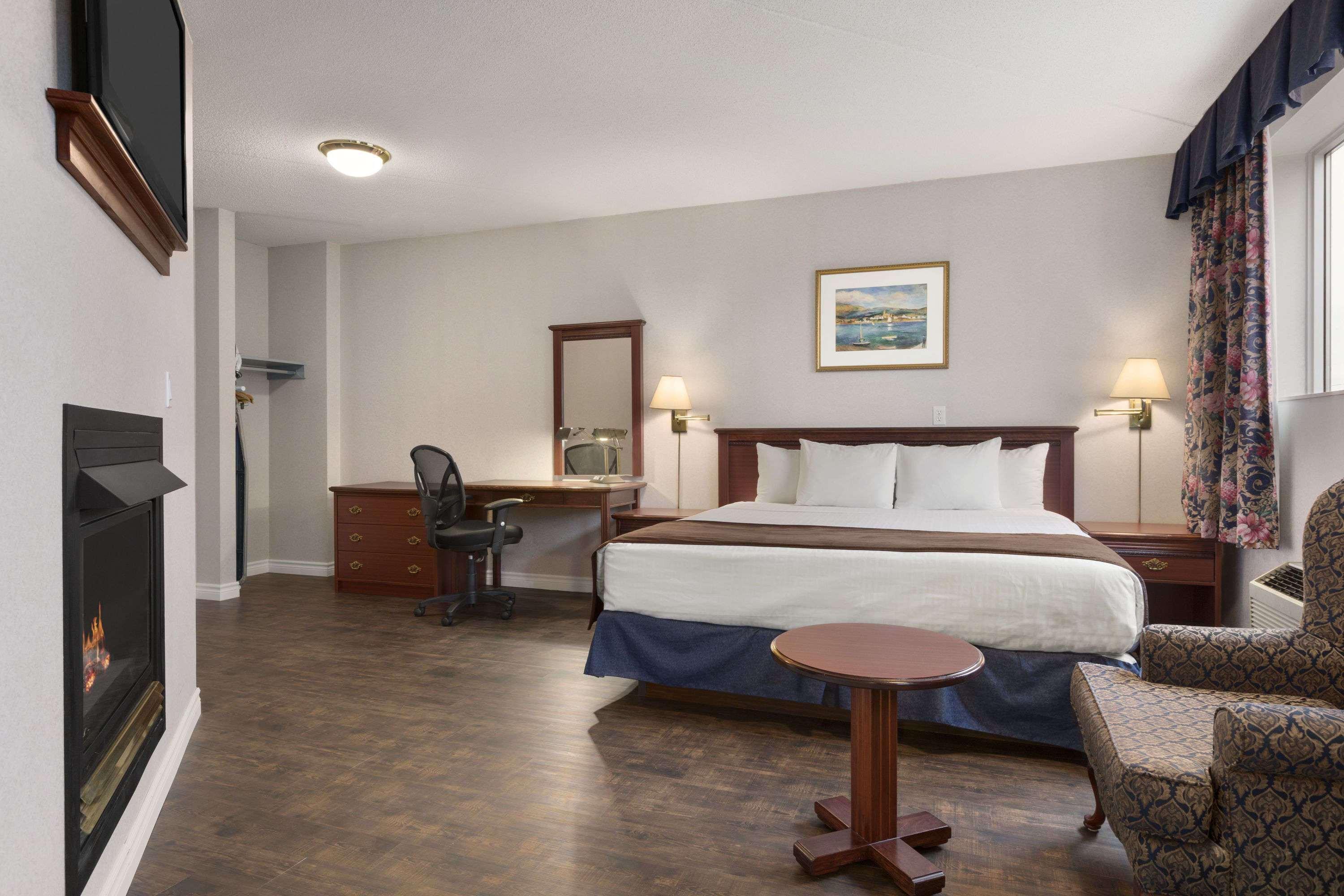 Days Inn By Wyndham Brockville Eksteriør billede